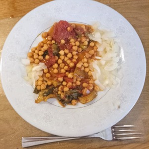 Нут и пак-чой в тамаринде