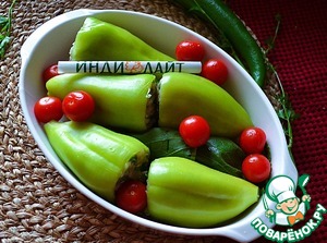 Запечённые фаршированные перцы