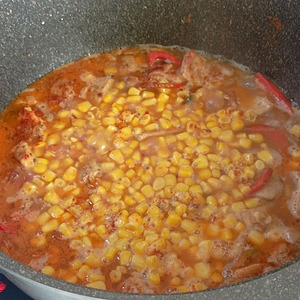 Мясное рагу с кукурузой Мясное рагу с кукурузой