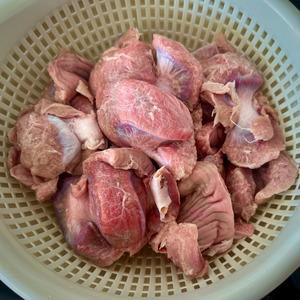 Индюшачьи желудки с булгуром Индюшачьи желудки с булгуром