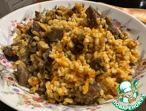 Индюшачьи желудки с булгуром Индюшачьи желудки с булгуром