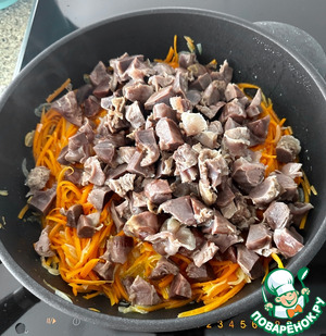 Индюшачьи желудки с булгуром Индюшачьи желудки с булгуром