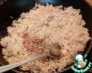 Жареный рис с крабом и яйцом