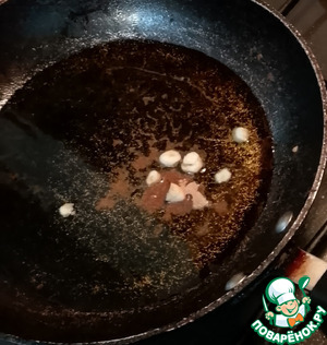 Жареный рис с крабом и яйцом